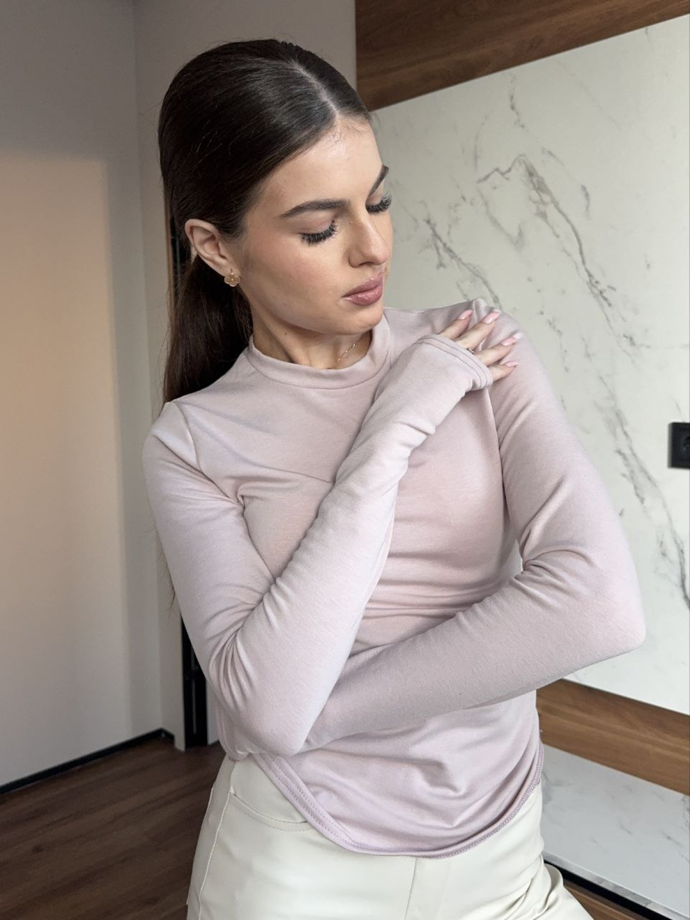Худи и свитшоты Uaclothes модель like16279-pudrovj Худи и свитшоты Uaclothes модель like16279-pudrovj Фото