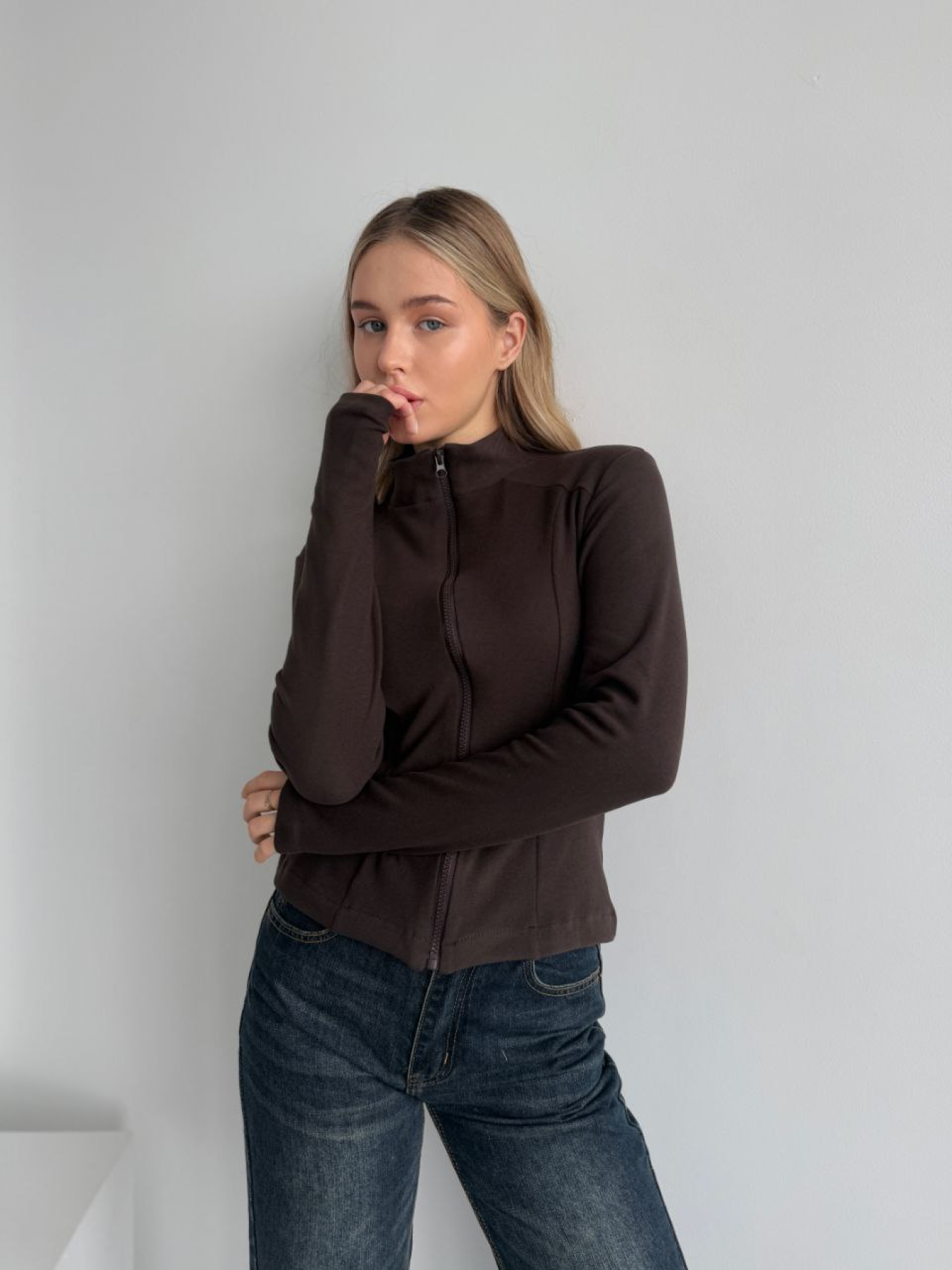 Худи и свитшоты Uaclothes модель like16011-korichnevj Худи и свитшоты Uaclothes модель like16011-korichnevj Фото