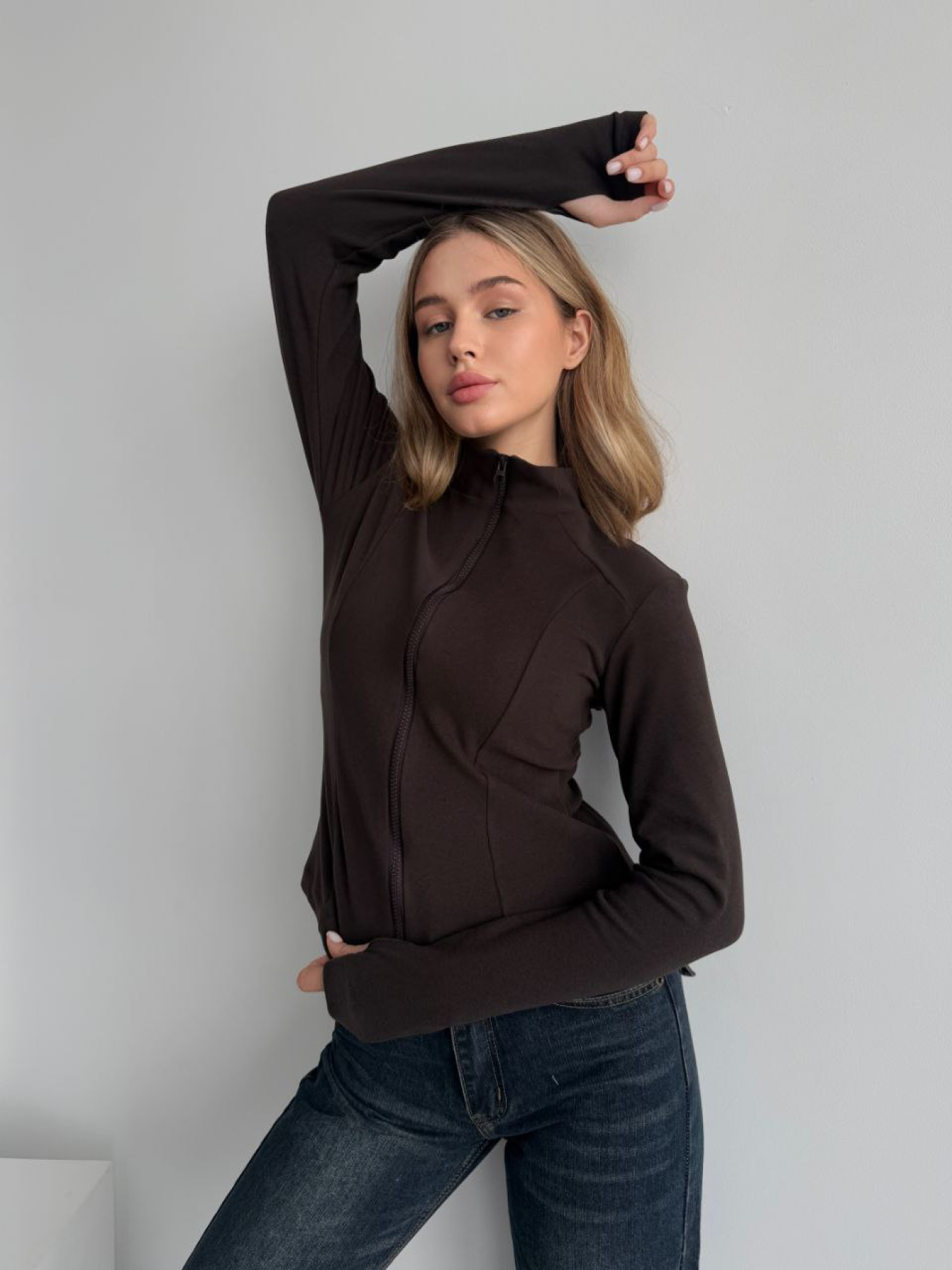 Худи и свитшоты Uaclothes модель like16011-korichnevj Худи и свитшоты Uaclothes модель like16011-korichnevj Фото