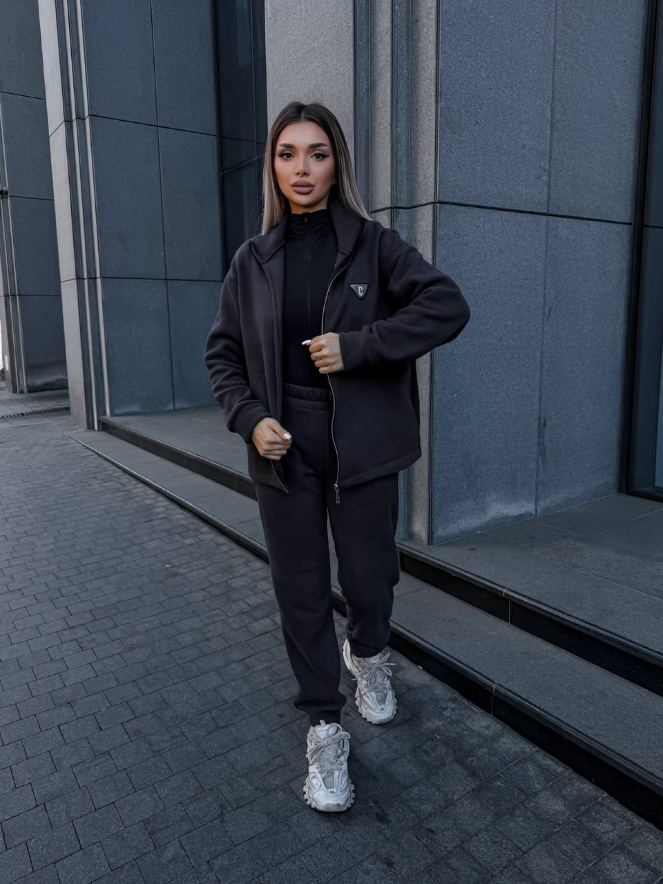 Костюмы Uaclothes модель like15542-grafitovj Костюмы Uaclothes модель like15542-grafitovj Фото