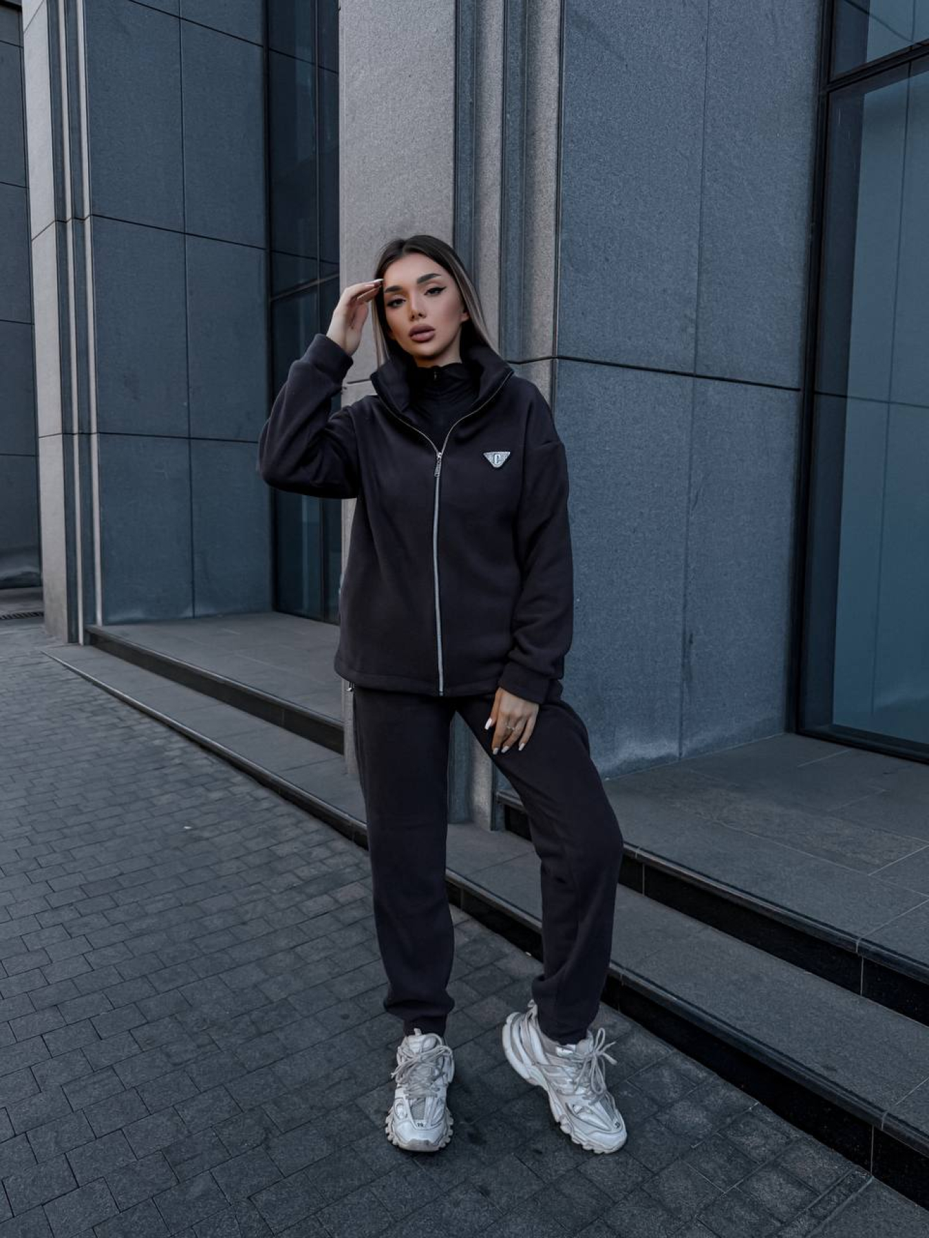 Костюмы Uaclothes модель like15542-grafitovj Костюмы Uaclothes модель like15542-grafitovj Фото