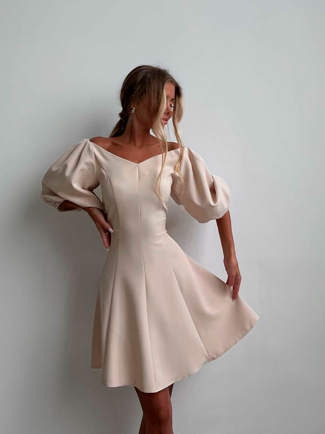 Сукні Uaclothes модель like15025-bezhevj Сукні Uaclothes модель like15025-bezhevj Фото
