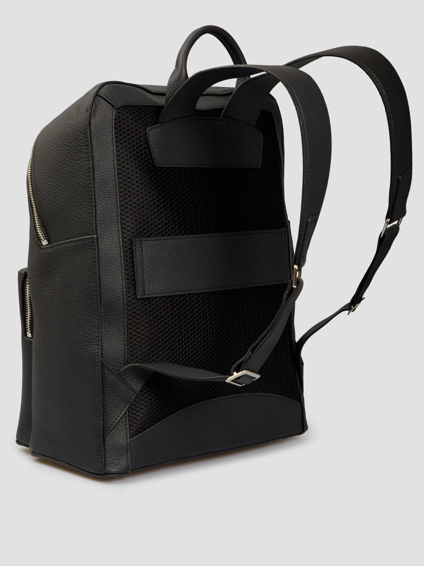 Рюкзаки Karl Lagerfeld модель 521451.815908;990 Рюкзаки Karl Lagerfeld модель 521451.815908;990 Фото