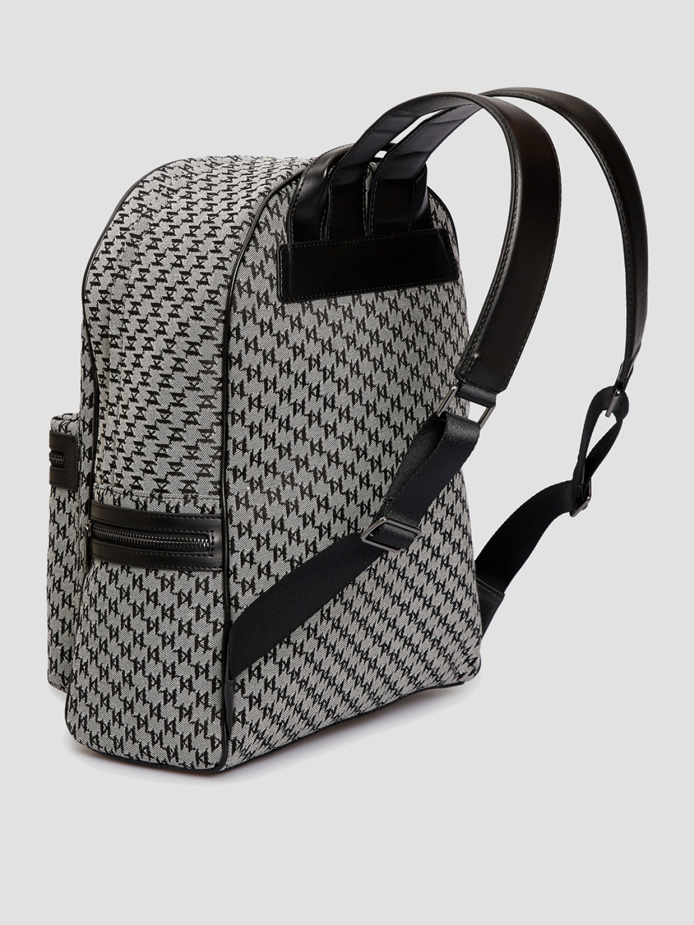 Рюкзаки Karl Lagerfeld модель 534115.805908;990 Рюкзаки Karl Lagerfeld модель 534115.805908;990 Фото