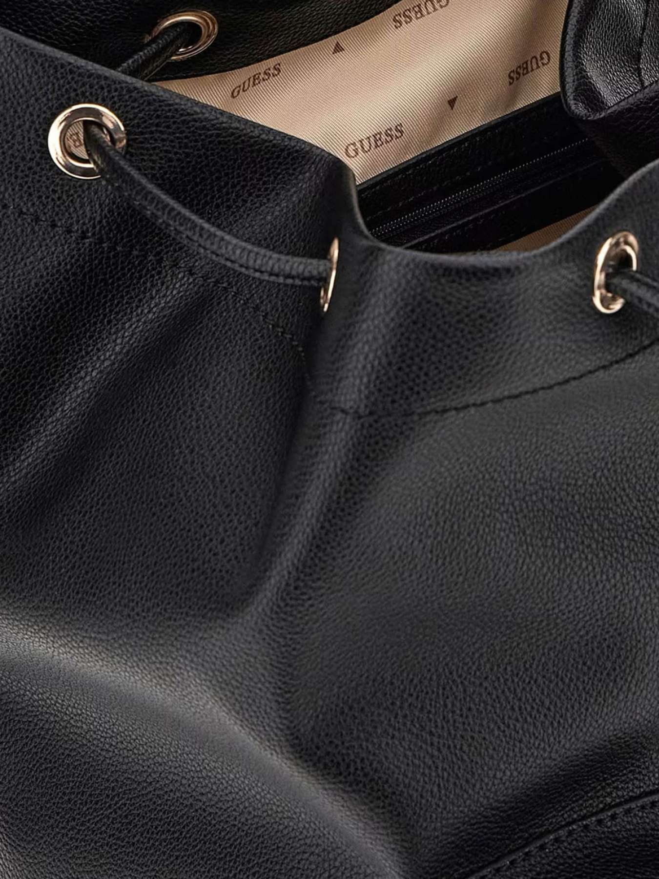 Рюкзаки GUESS модель HWBG71.18310;BLA Рюкзаки GUESS модель HWBG71.18310;BLA Фото