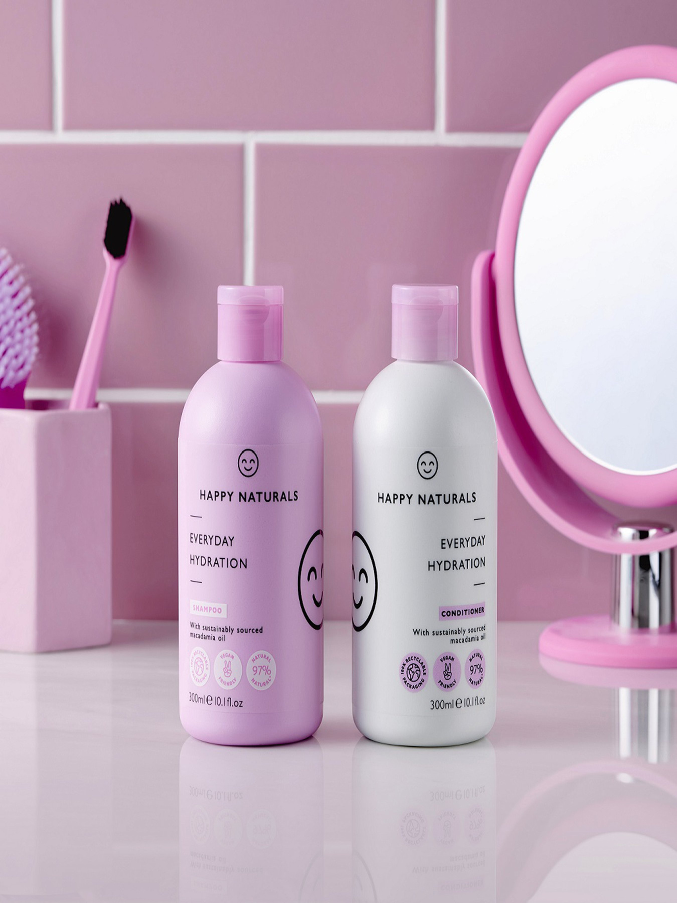 Шампунь для волос Everyday Hydration Happy Naturals модель 5060528327008 Фото