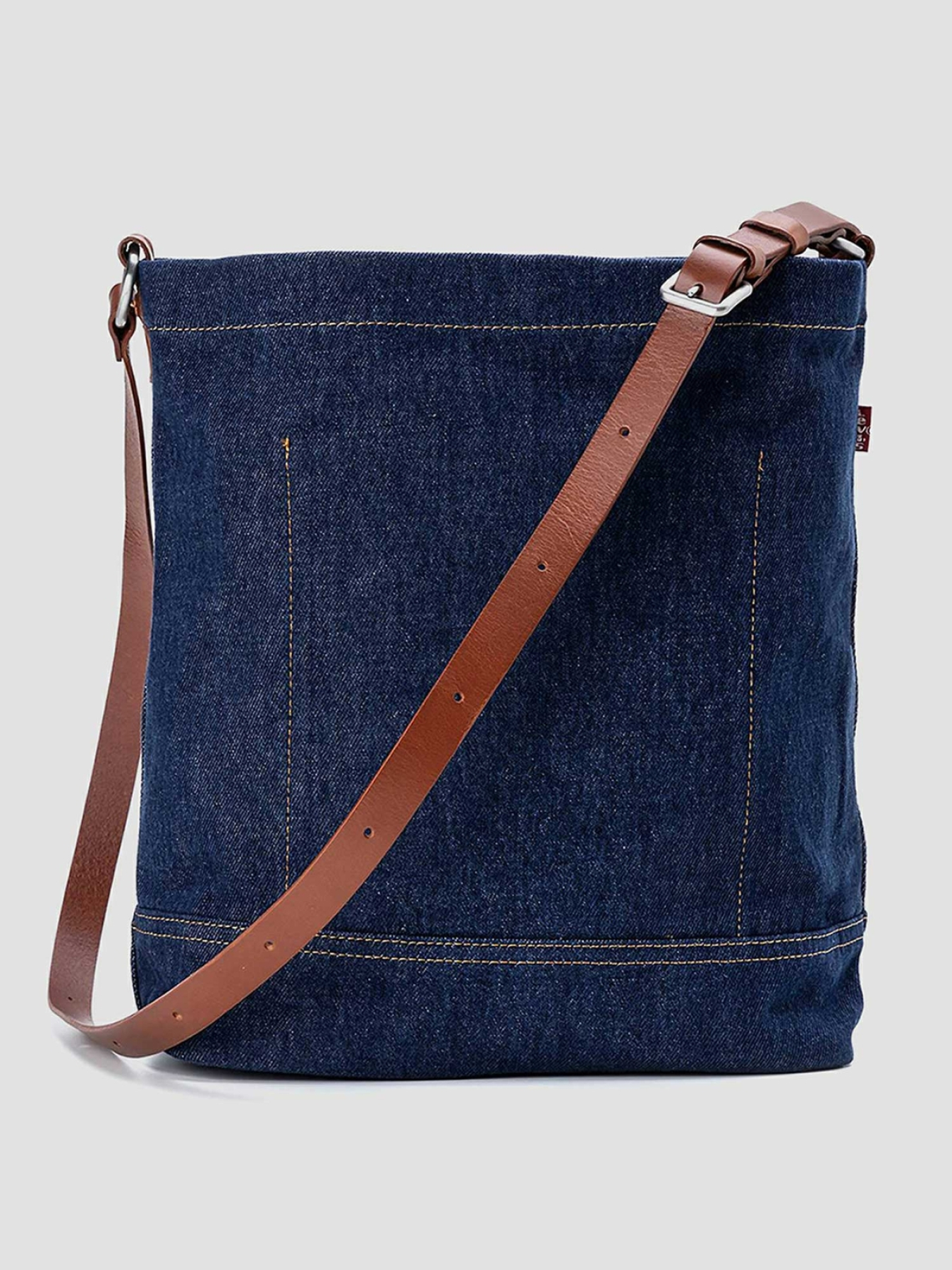 Сумки Levi's модель 000IP;0001 Сумки Levi's модель 000IP;0001 Фото