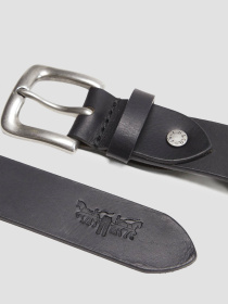 Ремені Levi's модель 005D1;0000 Фото
