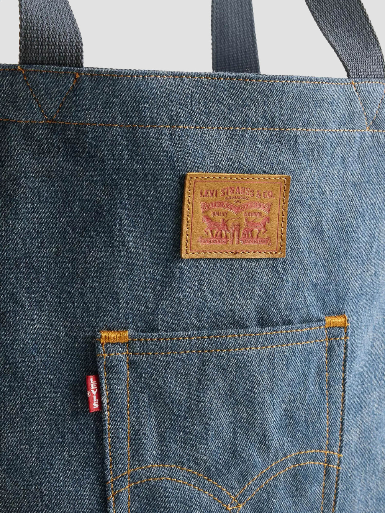 Сумки Levi's модель D5440;0000 Сумки Levi's модель D5440;0000 Фото