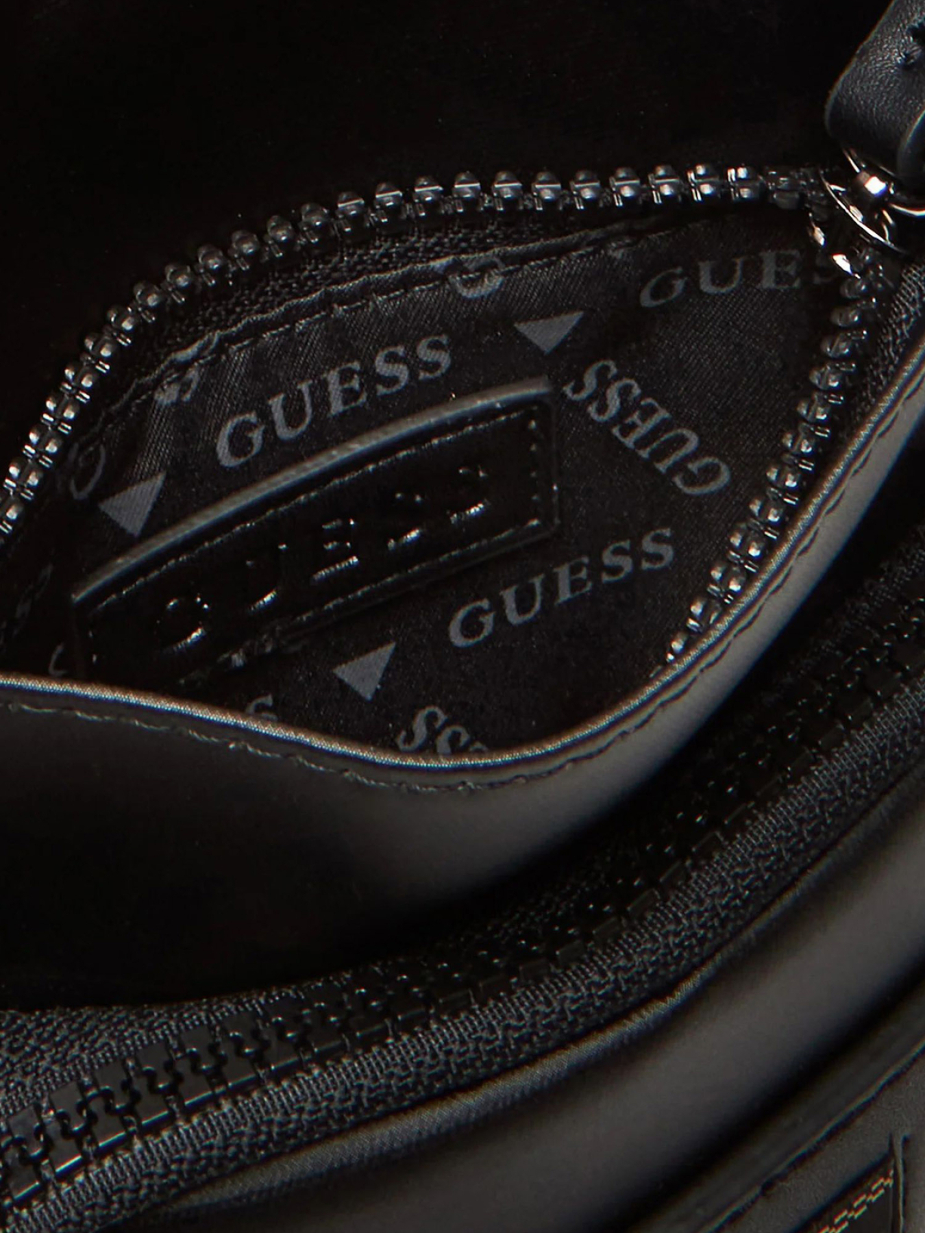 Сумки GUESS модель HMARCC.P5326;BLA Фото