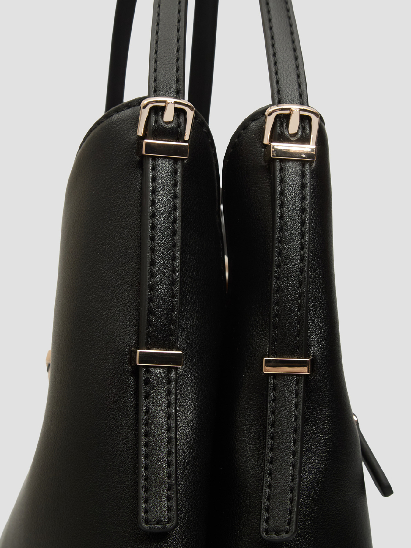Сумки GUESS модель HWBG96.44020;BLA Сумки GUESS модель HWBG96.44020;BLA Фото
