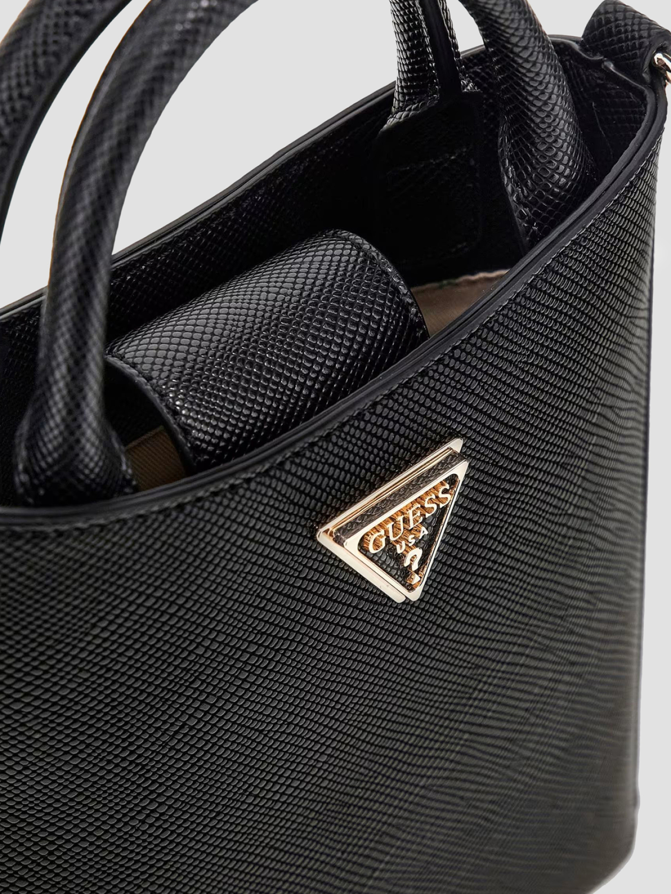 Сумки GUESS модель HWEZG9.51281;BLA Фото