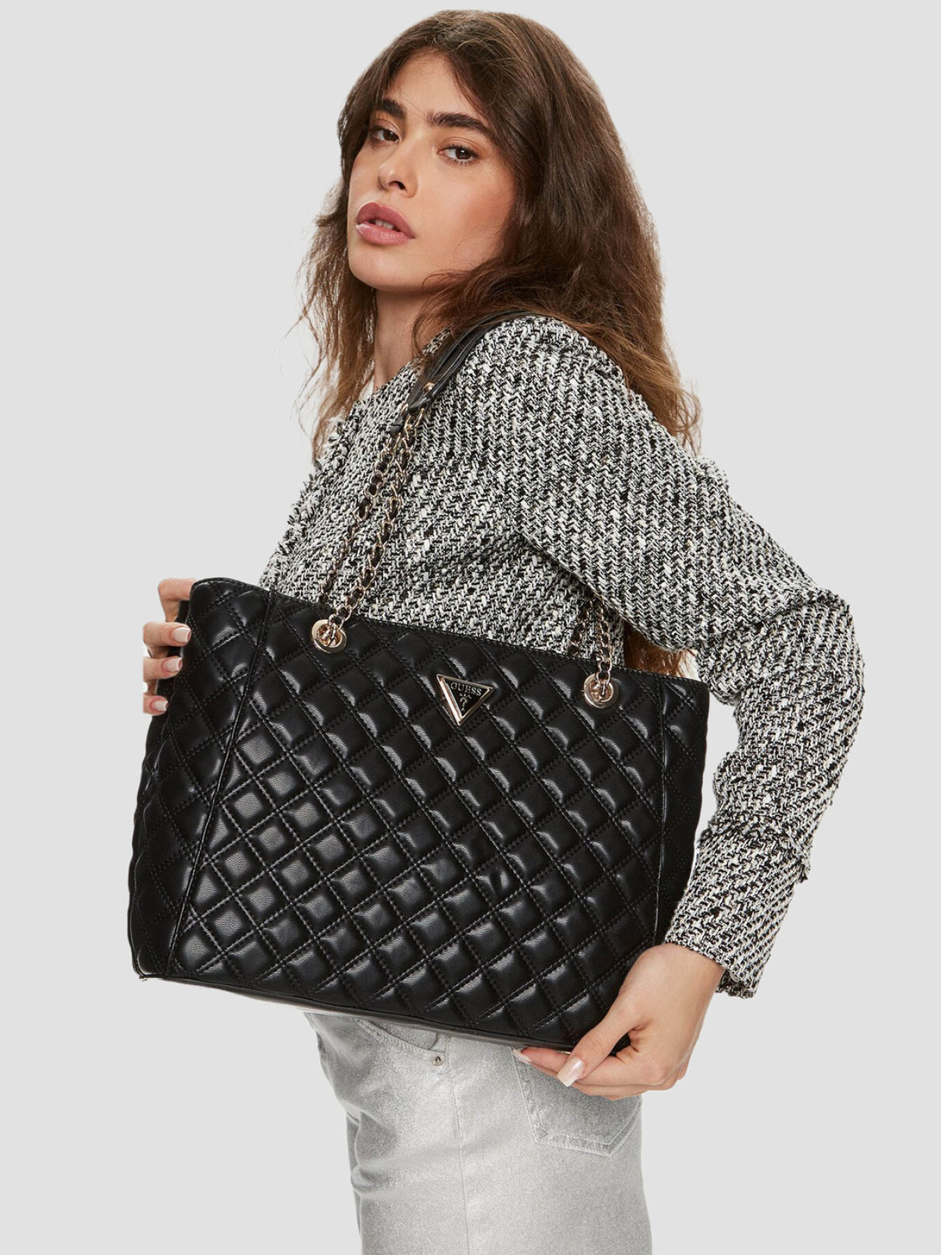Сумки GUESS модель HWQG87.48240;BLA Сумки GUESS модель HWQG87.48240;BLA Фото