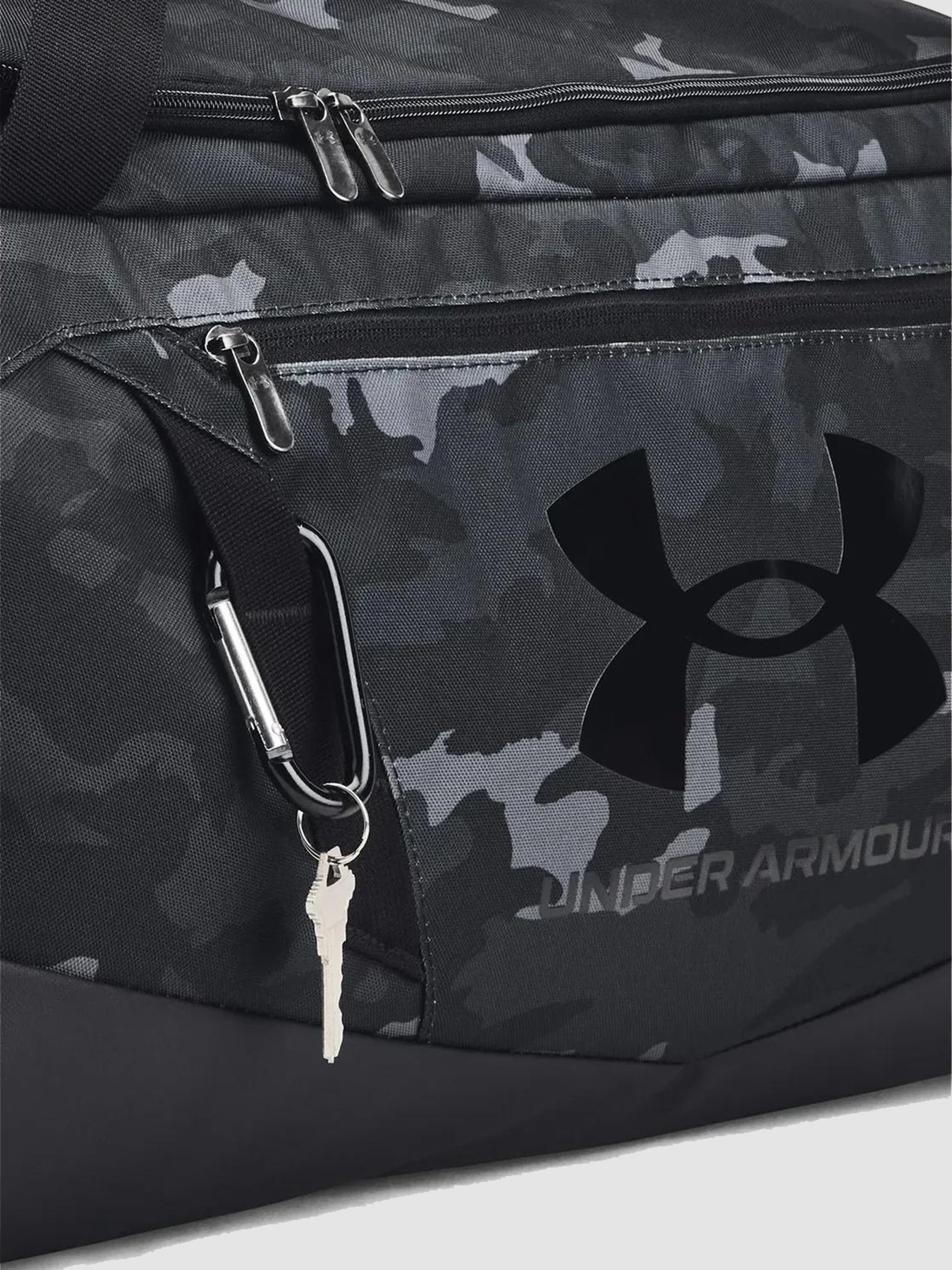 Сумки Under Armour 1369223-010 модель 1369223-010 Сумки Under Armour 1369223-010 модель 1369223-010 Фото