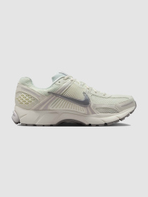 Кросівки NIKE Zoom Vomero 5 модель FB9149-103 Фото