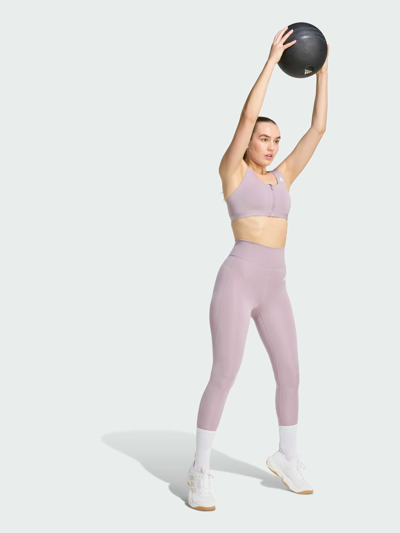 Футболки и поло Adidas модель KA4746 Футболки и поло Adidas модель KA4746 Фото