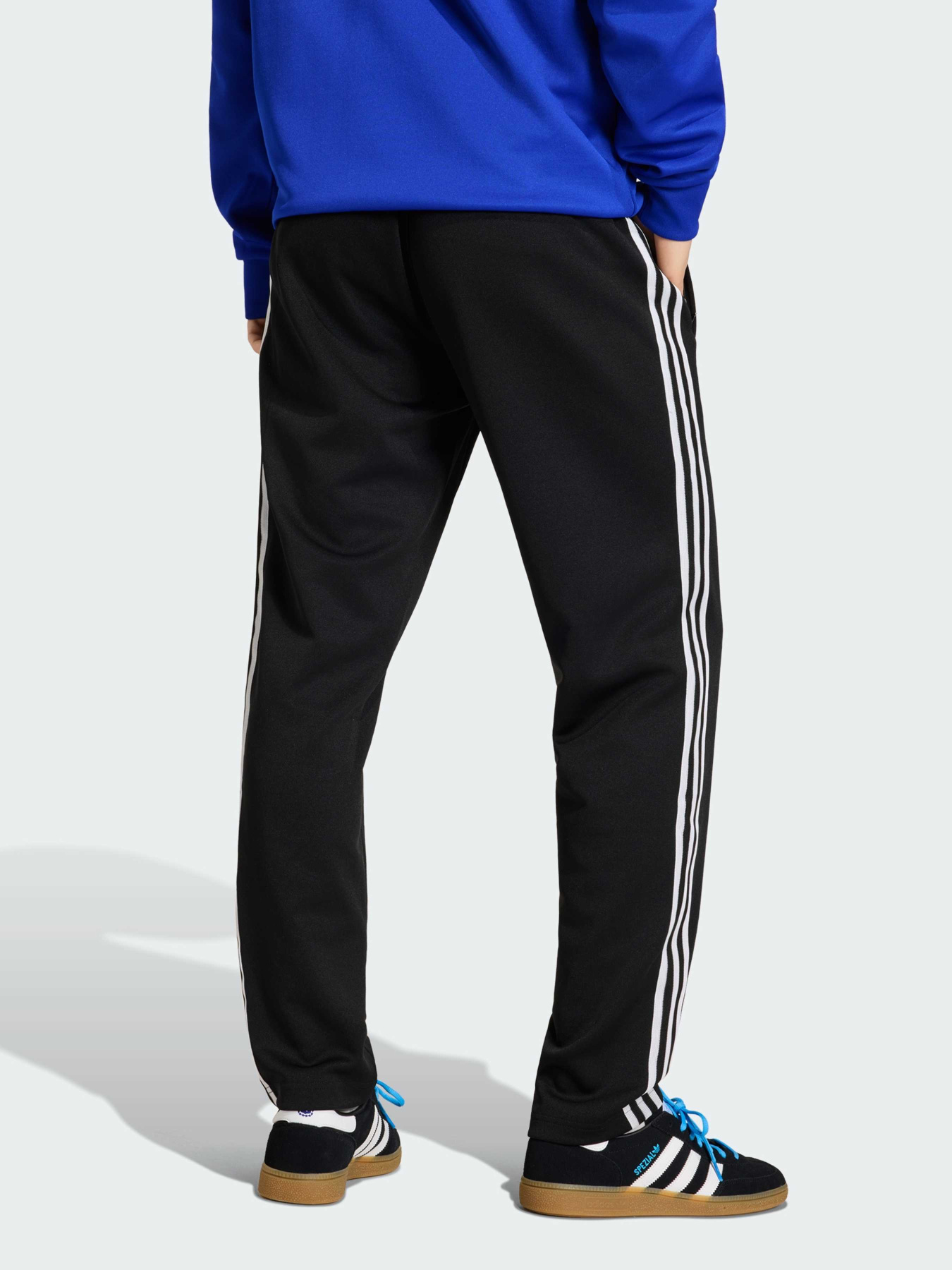 Брюки Adidas модель JZ6306 Брюки Adidas модель JZ6306 Фото