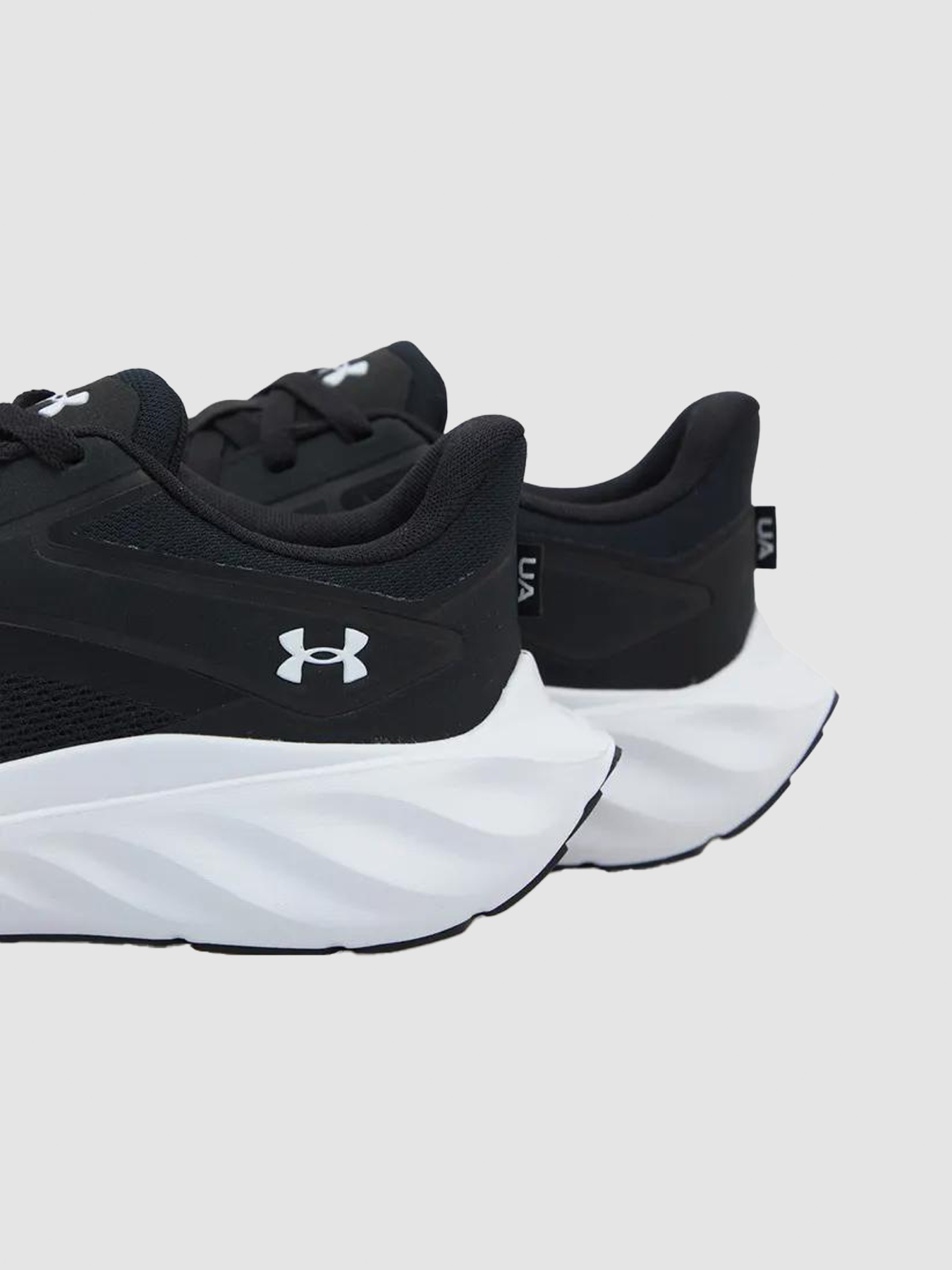 Кроссовки Under Armour Ascend-Blk модель 6009827-001 Кроссовки Under Armour Ascend-Blk модель 6009827-001 Фото