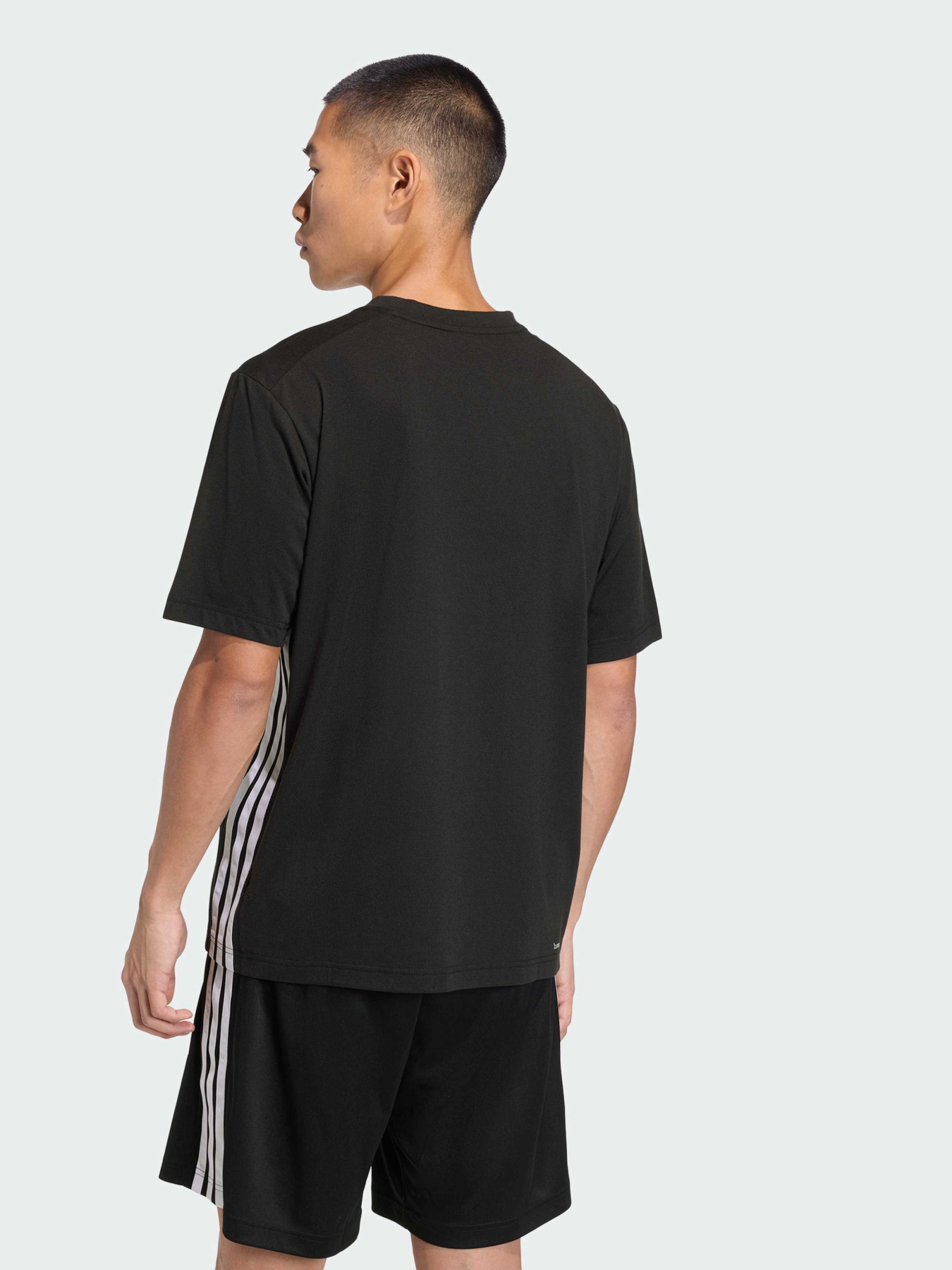 Футболки і поло Adidas Adidas Essentials модель KA3486 Футболки і поло Adidas Adidas Essentials модель KA3486 Фото