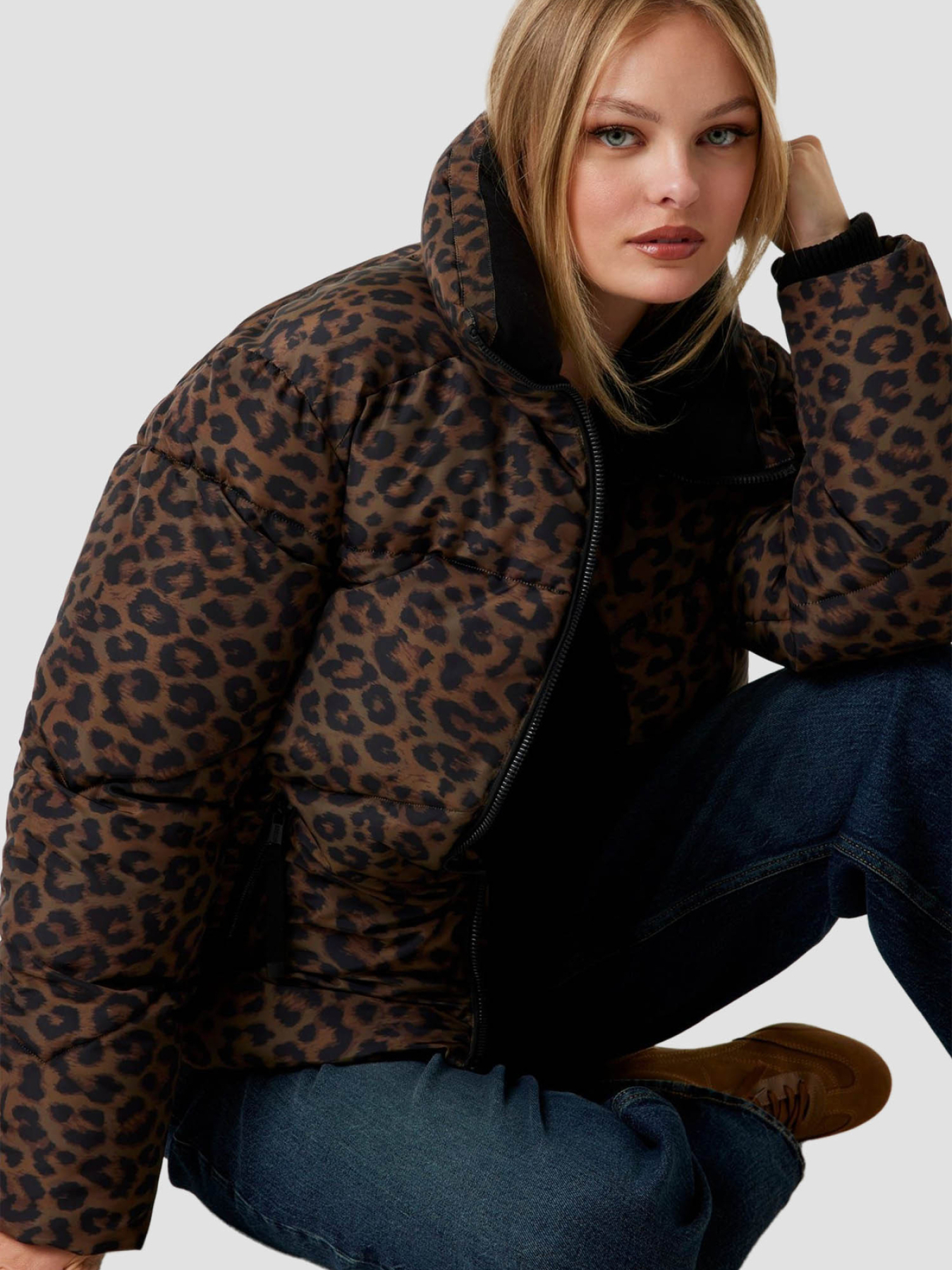 Куртки и дубленки GUESS модель W5BL47.W3702;P1UK Фото