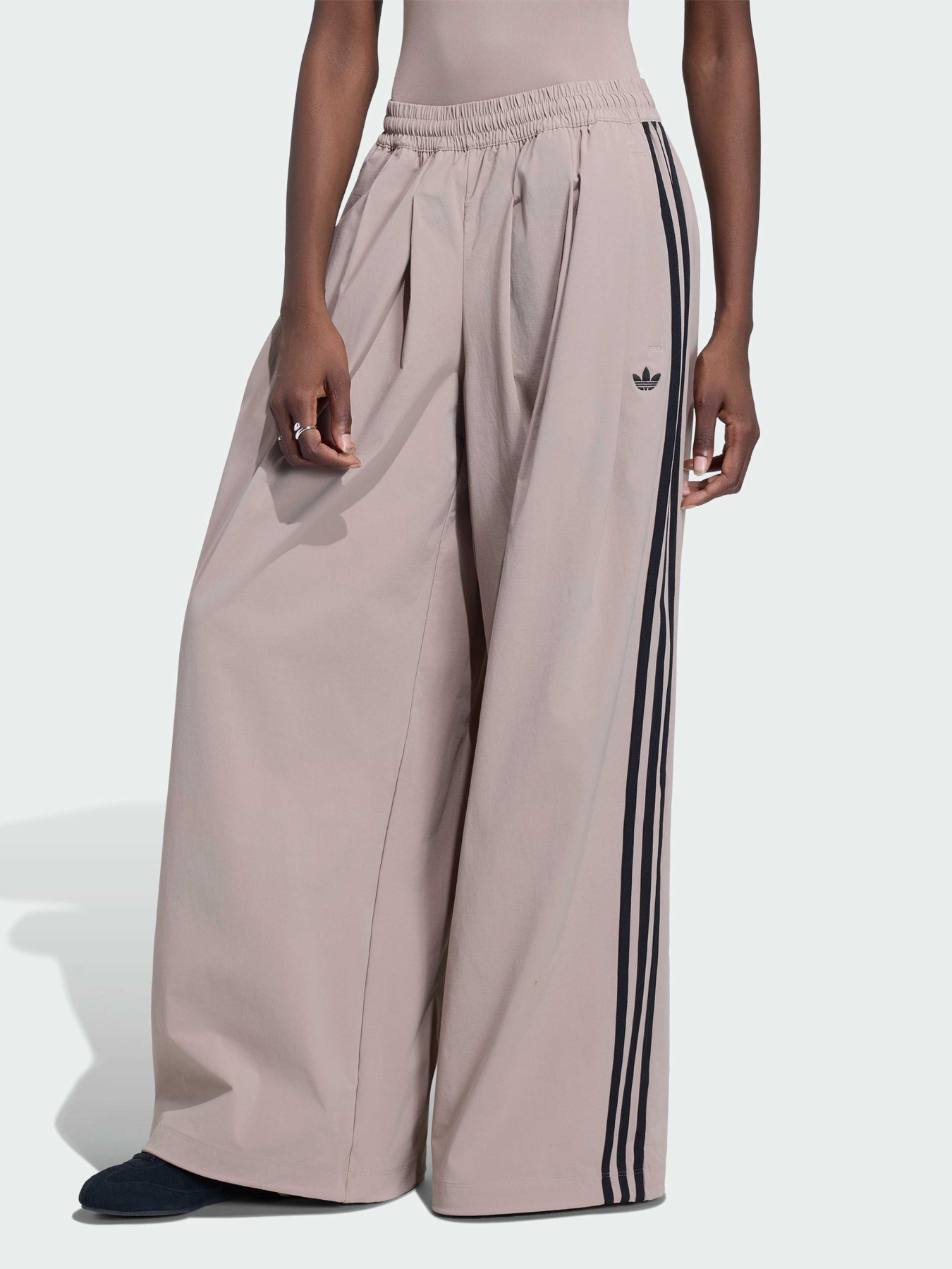Брюки Adidas Adicolor модель KY5186 Фото
