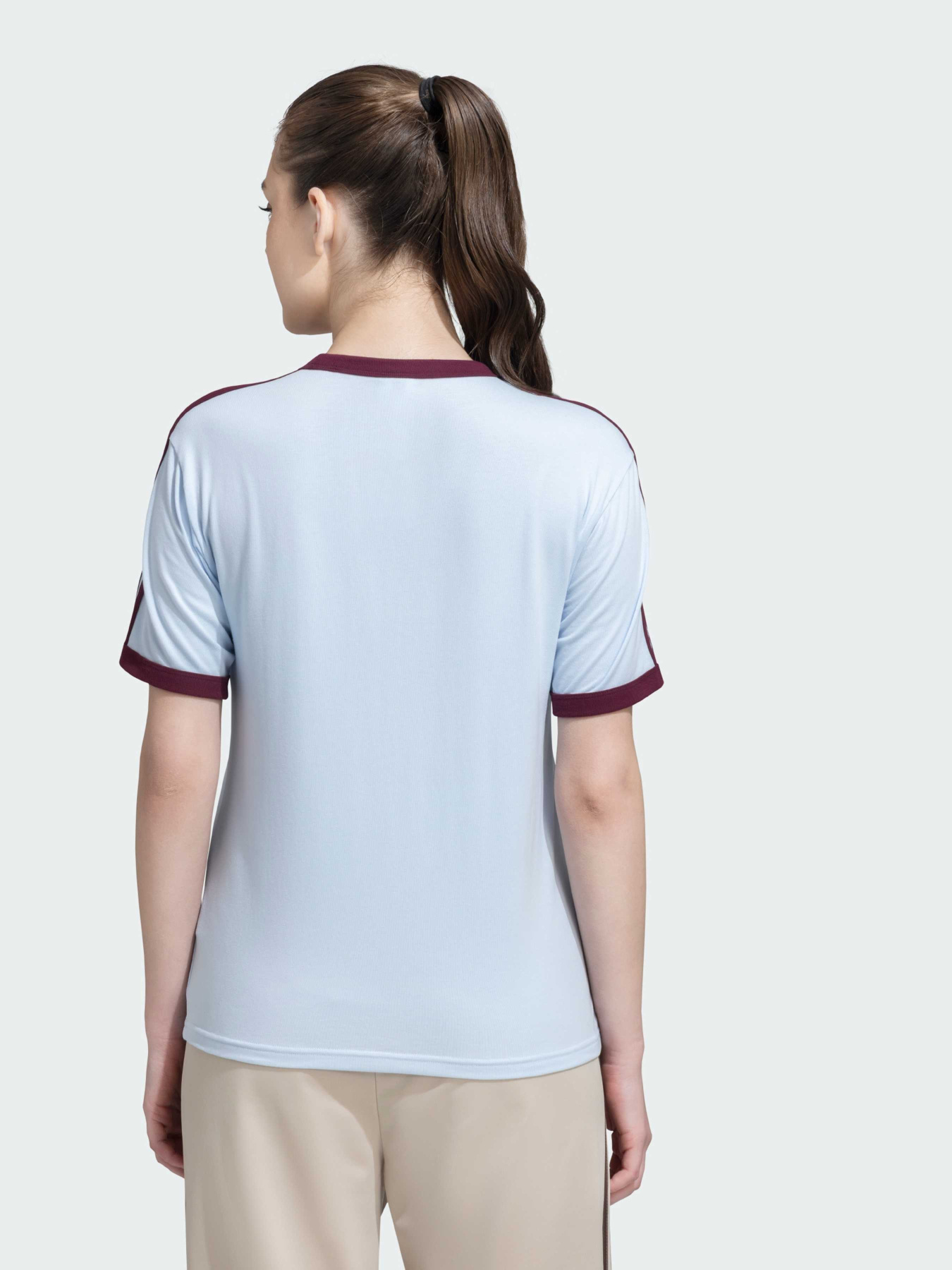 Футболки і поло Adidas Adicolor модель KG3714 Футболки і поло Adidas Adicolor модель KG3714 Фото