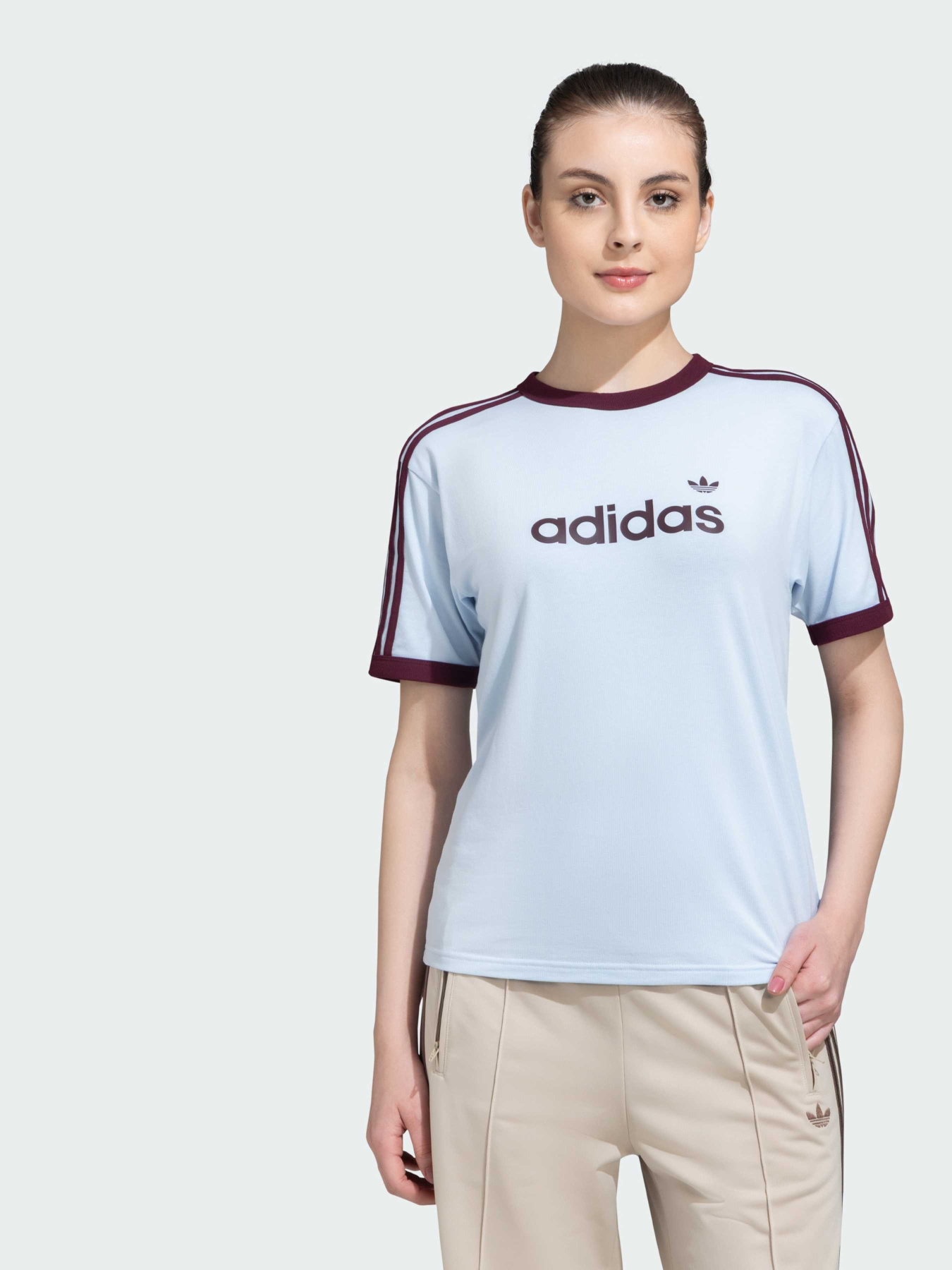 Футболки і поло Adidas Adicolor модель KG3714 Футболки і поло Adidas Adicolor модель KG3714 Фото