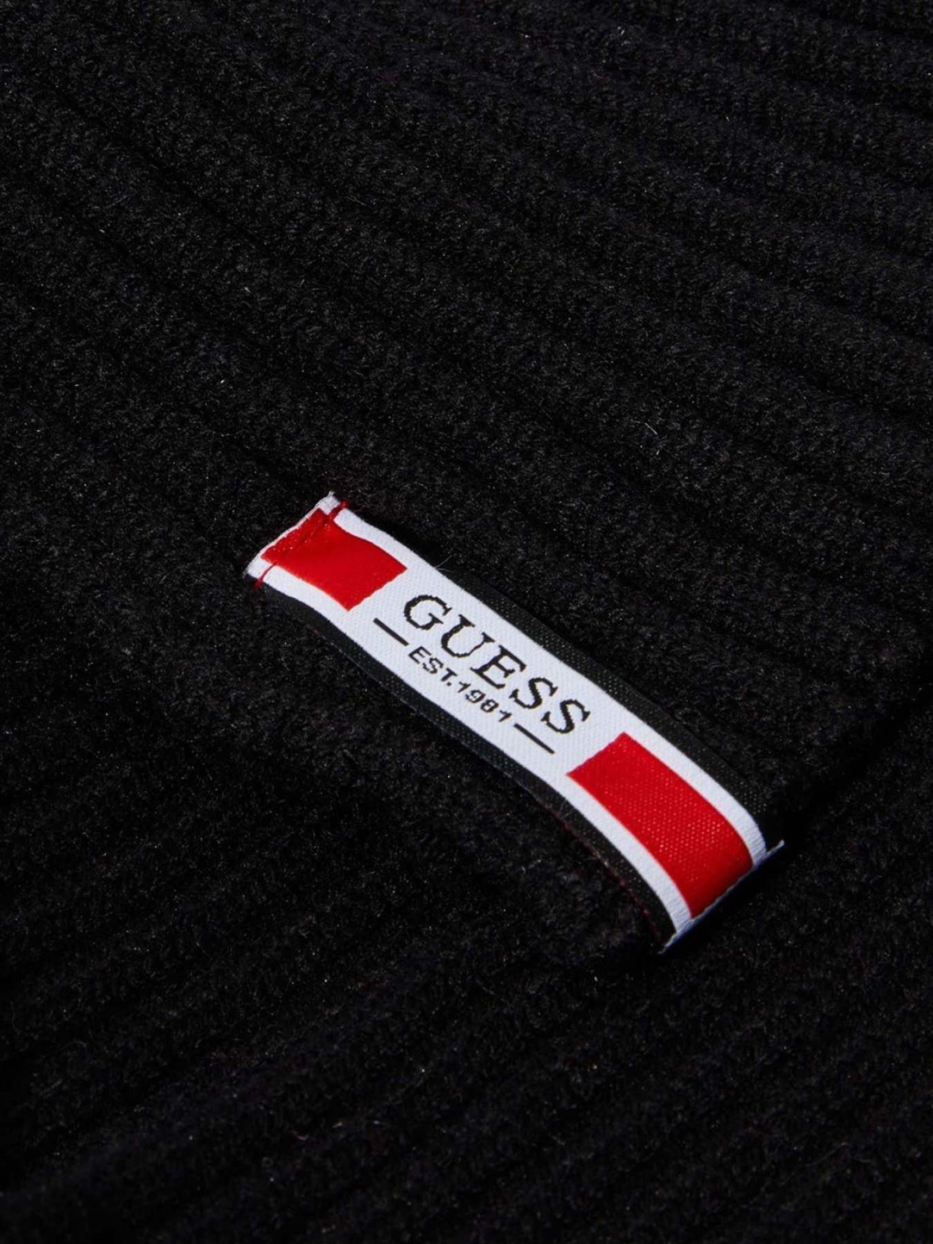 Шарфы и платки GUESS модель AM9451.VIS03;BLA Шарфы и платки GUESS модель AM9451.VIS03;BLA Фото