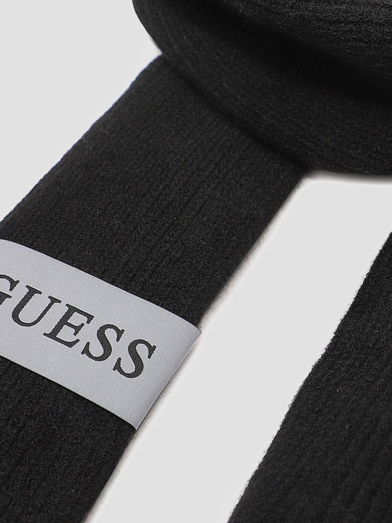 Шарфи та хустки GUESS модель AW9961.WOL03;BLA Шарфи та хустки GUESS модель AW9961.WOL03;BLA Фото