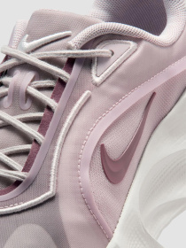 Кроссовки NIKE Wmns Aura Edge модель HQ7025-001 Фото