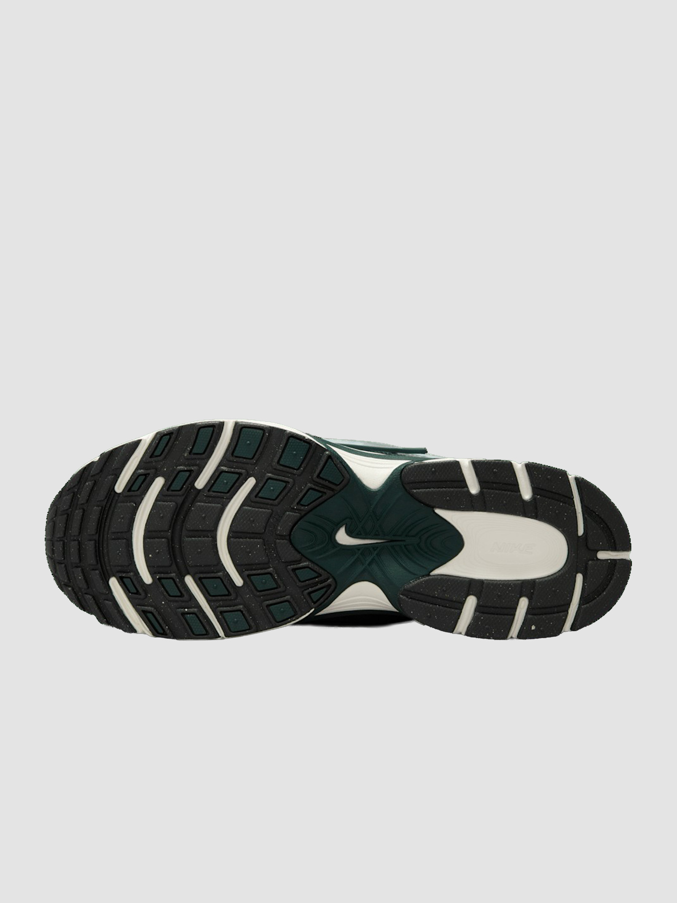 Кроссовки NIKE V5 Rnr модель HQ7901-300 Фото