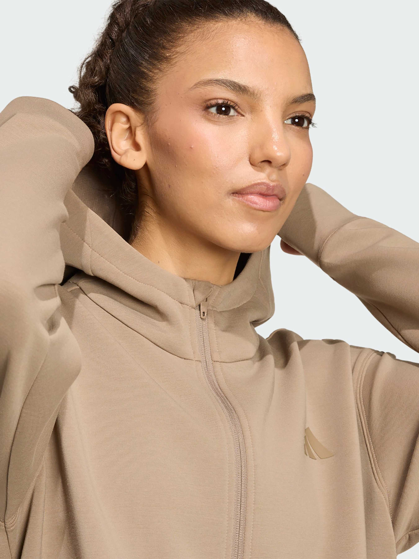 Худи и свитшоты Adidas модель KS3301 Фото