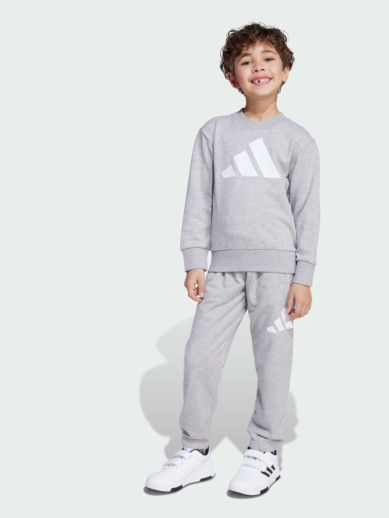Костюмы Adidas Adidas Essentials модель JM0883 Костюмы Adidas Adidas Essentials модель JM0883 Фото