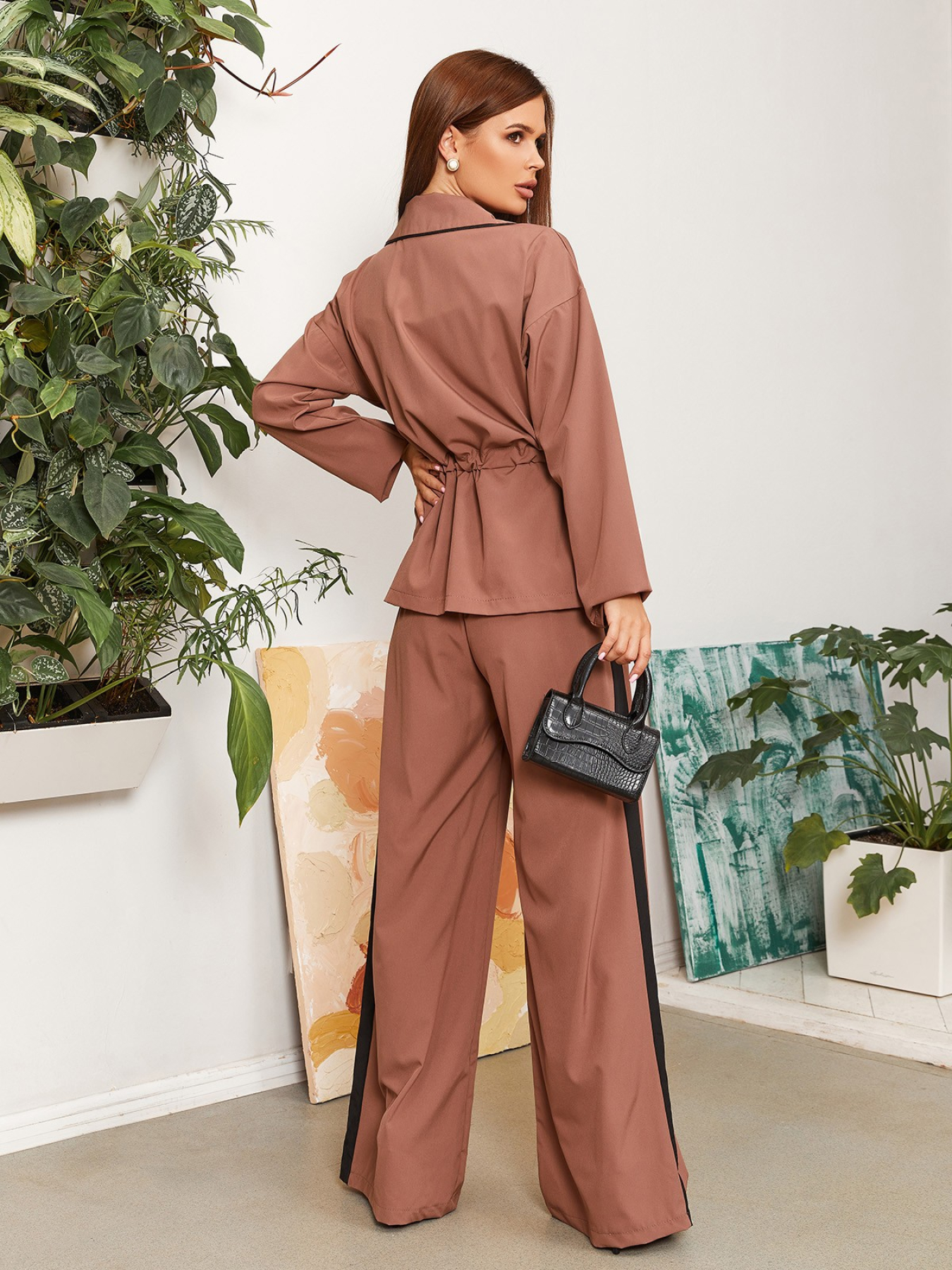 Костюмы ISSA Plus модель 12852_brown Фото